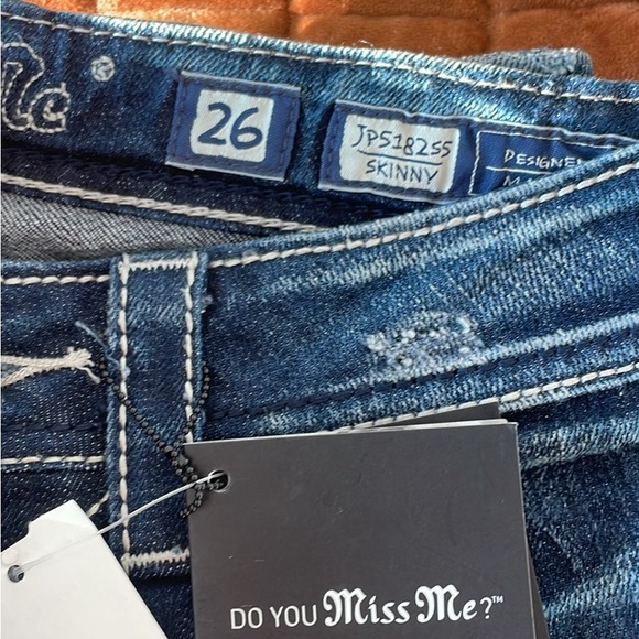 Miss Me Jeans - Picture 2 of 2